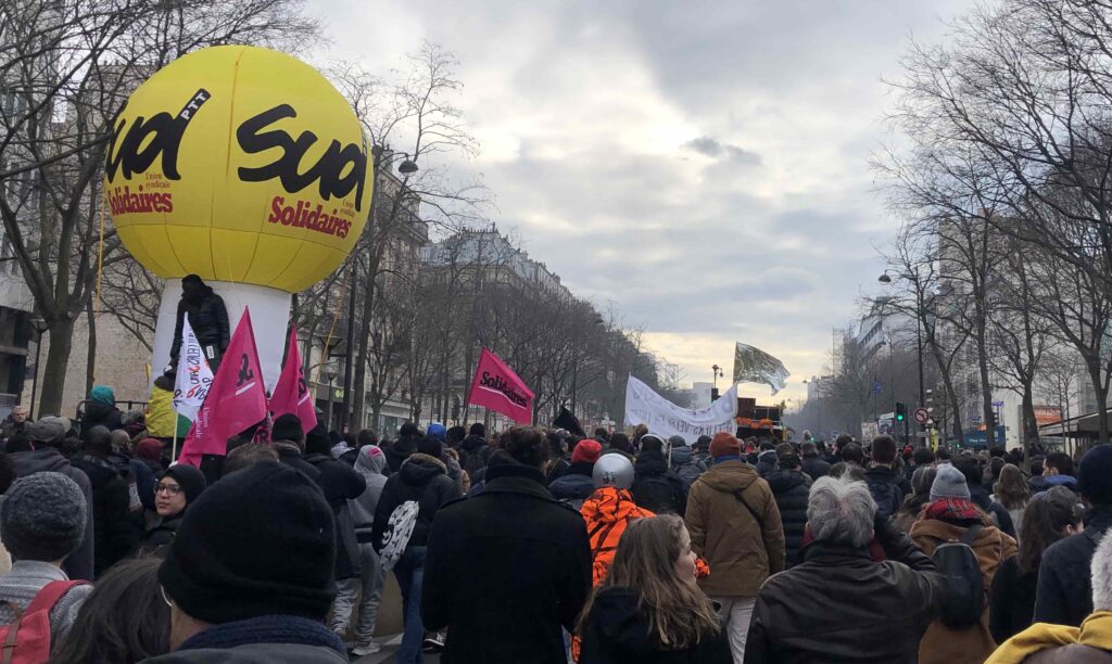 protesta riforma pensioni francia